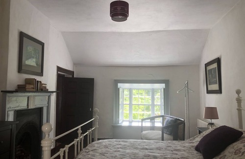 Cavan Otro | Authentic restored Irish farmhouse & garden in quiet unspoiled Cavan countryside