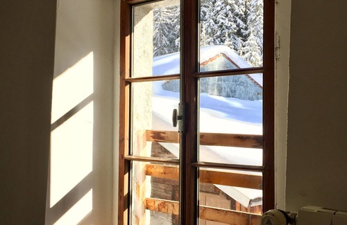 Vallorcine Chalet De Esquí | Authentic stone and larch chalet / 350 m from the gondola 8/9 persons 90 m² / 430 sq. ft.