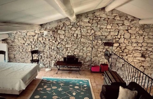 Massanes Otro | Authentic Stone house: Provence, Cévennes&Camargue