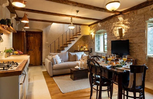 Sestanovac Casa | Authentic Stone House Lola