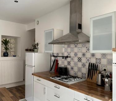 Laval Apartamento | Authentique Lavallois T3 au cœur du vieux Laval