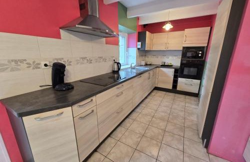 Saint-Thonan Casa | Authentique maison bretonne avec jardin fleuri