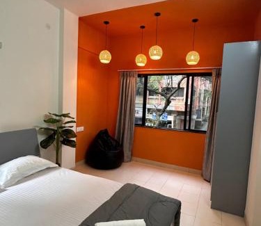 Koregaon Park Apartamento | Autumn: 1Bhk with Bathtub at Koregaon Park