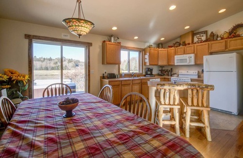 Raymond Apartamento | Autumn Acres on Coast where Adventure Awaits