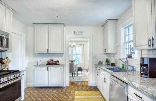 Riverside Casa | Summer Sale! Pristine~Historic Avondale Gem~6BR