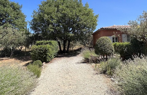 Aups Cabaña | "aux 2 Chênes" Gîte de Vacances Dans le Parc Naturel du Verdon