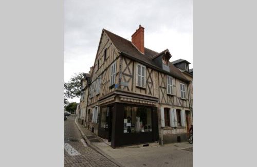 Bourges Apartamento | Aux 3 Maillets II Superbe appartement face à la cathédrale
