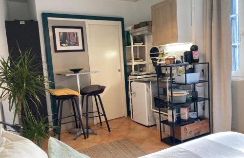 Foix Apartamento | AUX 4 LOGIS - Studio Le City - Petit déjeuner offert 1ère nuit
