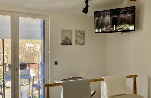 Foix Apartamento | AUX 4 LOGIS - Studio Le Roof - Une vue splendide - Petit déjeuner offert 1ère nuit