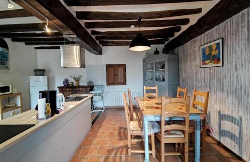 Braye-Sous-Faye Casa | Aux Acacias