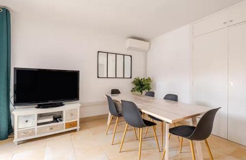 Quartier Administrations Apartamento | Aux Arènes, 30m des Arènes, Balcon, Clim