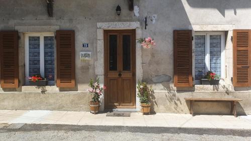 Ceyzerieu Casa | Aux Portes Du Marais