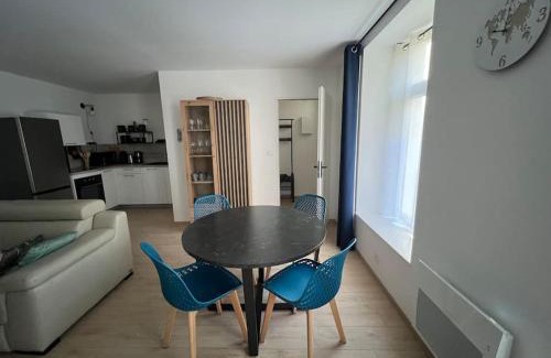 Ville Haute Apartamento | Aux remparts de la vieille ville - 4p, Parking