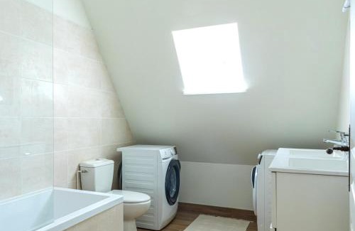 Tremblay-les-Villages Apartamento | Aux Roses et aux Poutres - Jardin - Arrivée Autonome