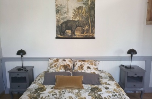 Noaillan Cama Y Desayuno | Aux Tuileries" bed and breakfast