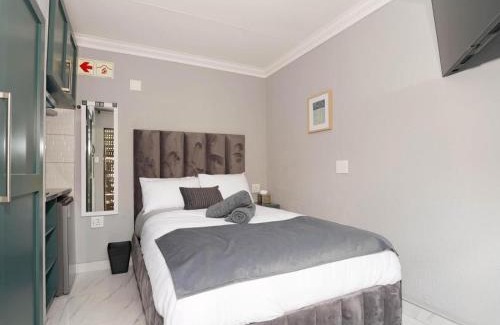 Greater Johannesburg Metropolitan Area Casa | Ava Guest House