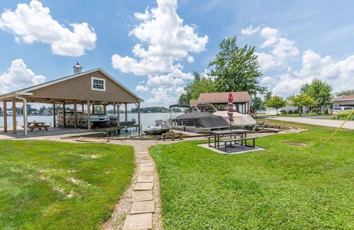 Saint Johns Casa | Summer is here! Time to book that long weekend at the lake!