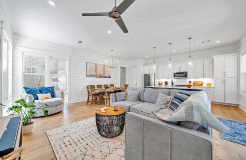 Lakeside at Blue Mountain Beach Casa | Available for Season! Pinkie Preferred Property - Solaris