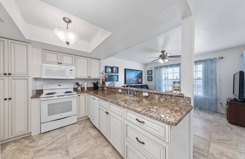 Port Isabel Cabaña | Available for Spring! Lazy Days Sea Cottage #1015