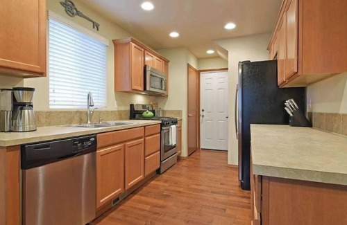 Picnic Point-North Lynnwood Casa | Available Now