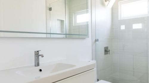 Middletown Apartamento | Avalon 2 Unit Buyout II IV by AvantStay Mins to Gaslamp Patio w BQQ