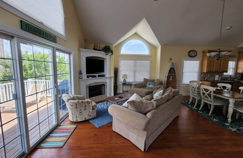 Avalon Casa | ¡Avalon NJ "nuevo" al revés, cerca de la ciudad y la playa con spa de piedra / piscina!