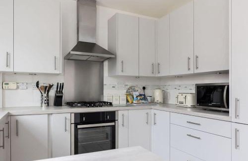 Poole Casa | Avalon - Walking Distance to Poole Quay and Town