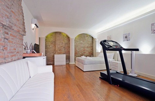 Addizione Erculea Cama Y Desayuno | Avanguardia Art Club