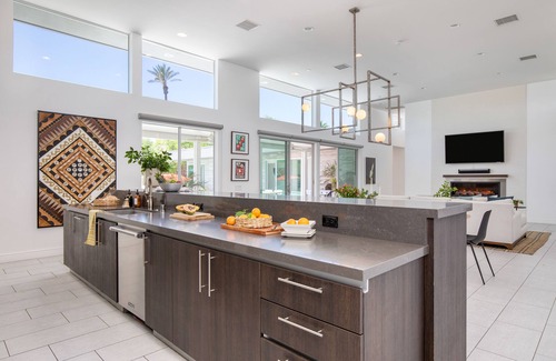La Quinta Villa | AvantStay | Polo Villa Halo | Pickleball, Putting Green | Sleeps 28