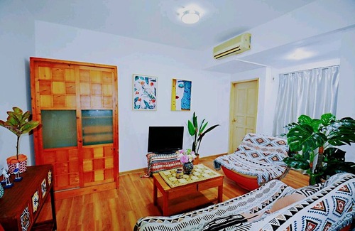 Central Business District Apartamento | Avatar Persia Impression Queen Bed & High Rise View