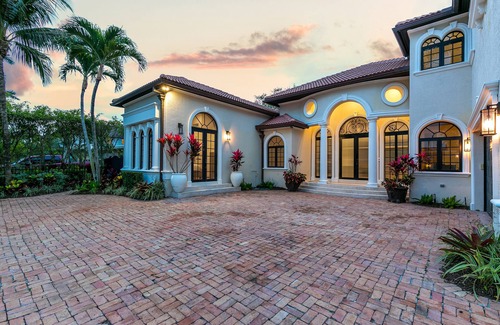 Nurmi Isles Casa | Ave Del Mar: Gated Waterfront Las Olas Estate. Heated Pool. 90 ft Dock