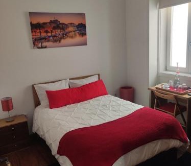 Aveiro Apartamento | Aveiro Theater Rooms