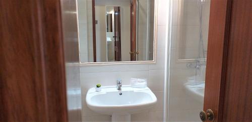 Cavacos Apartamento | Avenida Mar- Vista Mar, Wifi, 150mt Praia