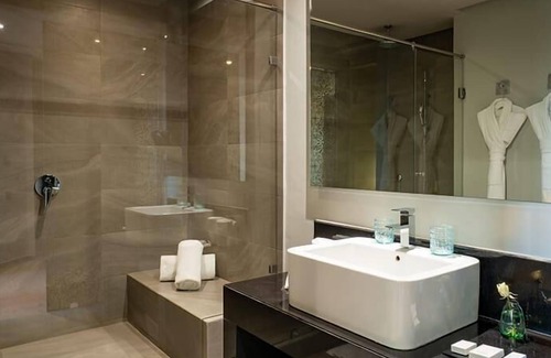 Hivernage Hotel | Avenue Echouhada