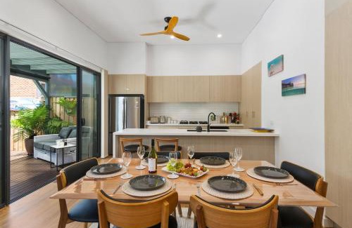 Corrimal Casa | Avenue Escape - Contemporary Living at Corrimal
