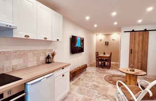 Dampsmesnil Casa | Aveny Spa House