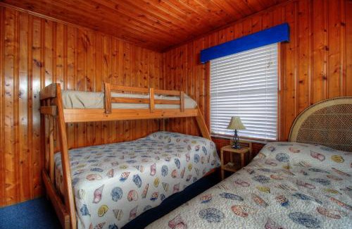 Carolina Beach Casa | Averette Cottage by Carolina Beach Realty