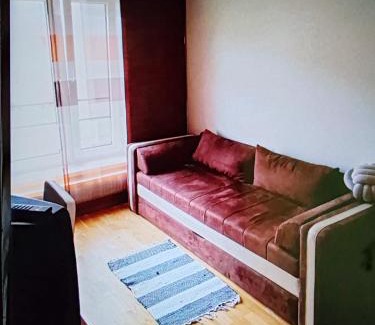 Pelguranna Casa | AveT