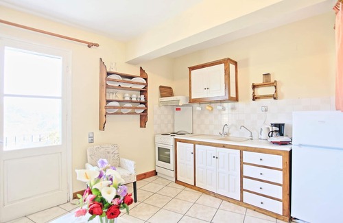 Gaios Apartamento | Avgi Apartment Dio: apartamento renovado en Paxos dentro de Gaios, vistas panorámicas al mar
