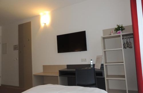 Bisamberg Cama Y Desayuno | AVIA Motel Bisamberg