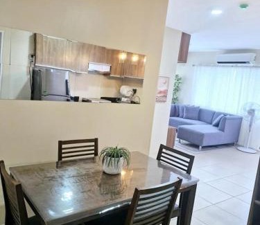 Iloilo Apartamento | Avida Towers 2 Bedroom by PHI Rentals