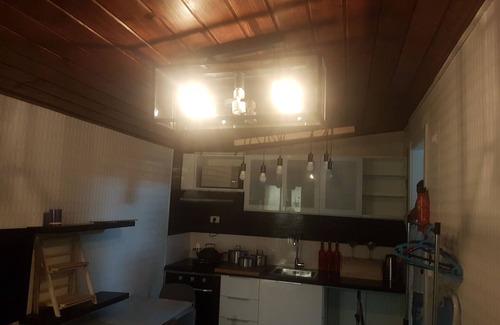 Tel Aviv Apartamento | Apartamento Pent de dos dormitorios diseñado por Avis Place con impresionantes vistas