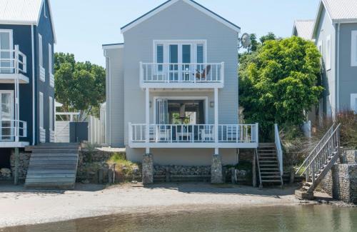 Hunter's Home Casa | Avocet Cottage
