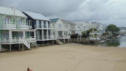 Hunter's Home Casa | Avocet Cottage