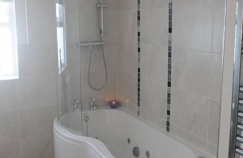 Pettigo Cama Y Desayuno | Avondale Farmhouse