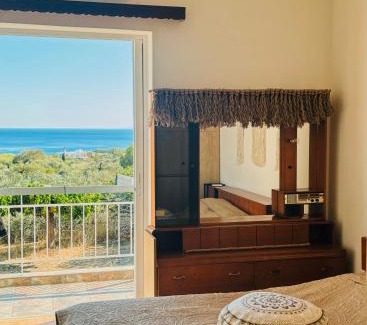 Karystos Apartamento | Avra House