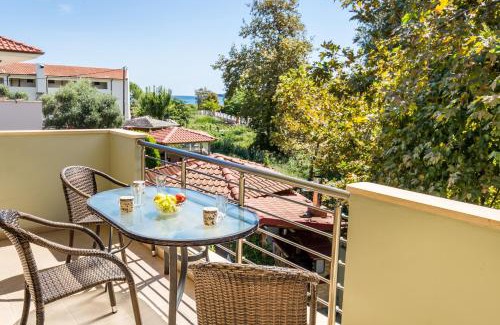 Golden Beach Apartamento | Avra Studios