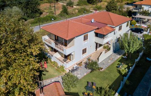 Golden Beach Apartamento | Avra Studios
