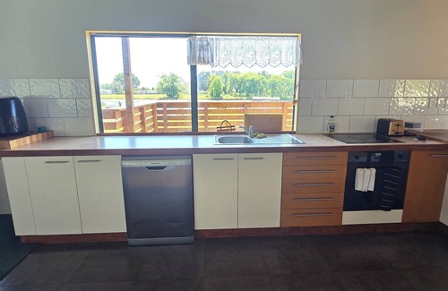 Tolaga Bay Casa | Awa on Factory Road