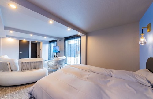 Awaji Otro | awaJ Beach Club